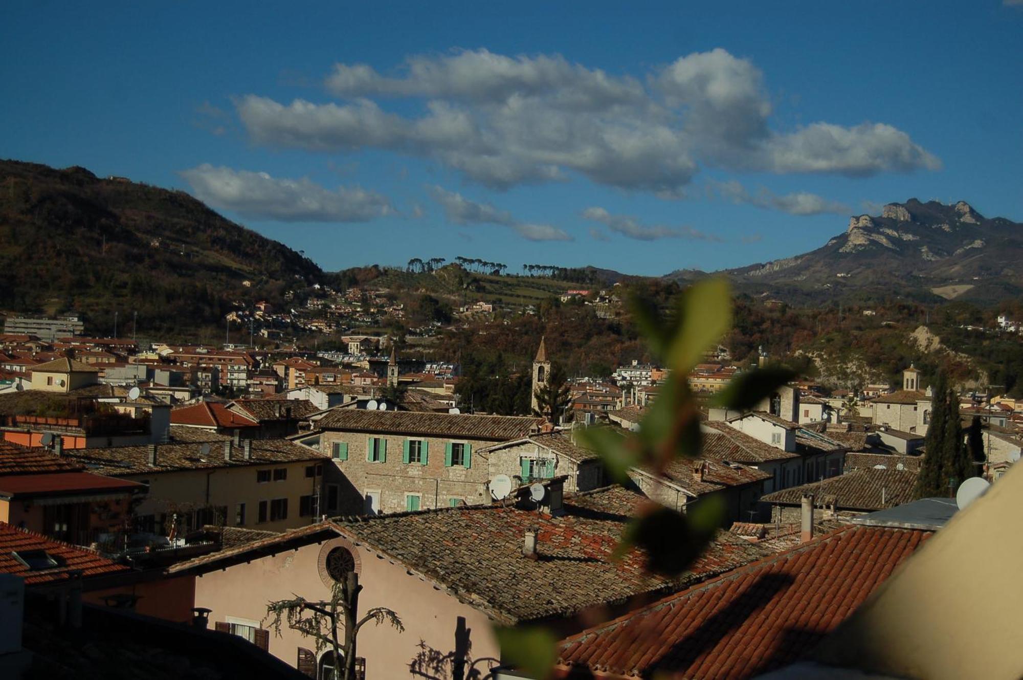 A Casa Di Lola Bed and Breakfast Ascoli Piceno Buitenkant foto