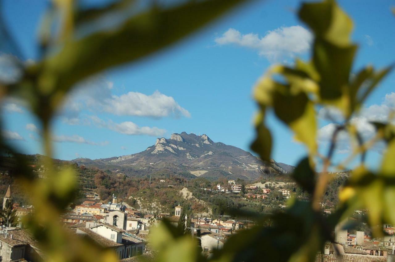 A Casa Di Lola Bed and Breakfast Ascoli Piceno Buitenkant foto